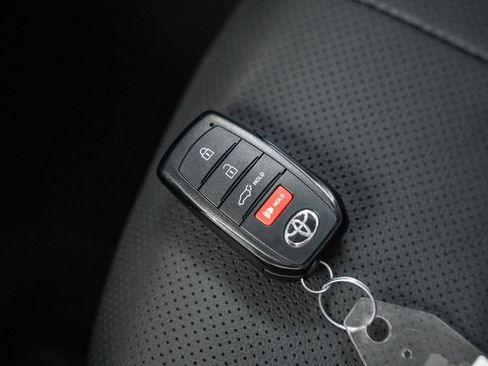 New 2026 Toyota Highlander Platinum AWD/4WD image 50