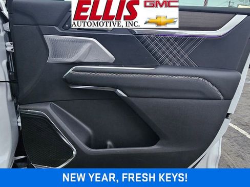 Used 2024 GMC Acadia Denali w/ Super Cruise Package image 18