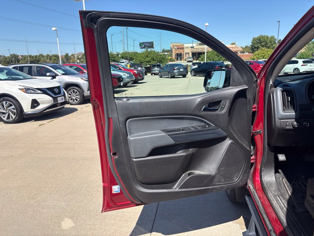 Used 2018 Chevrolet Colorado Z71 AWD/4WD image 9