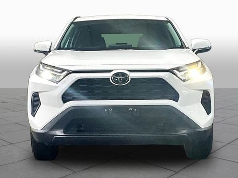 Certified 2024 Toyota RAV4 LE AWD/4WD image 4