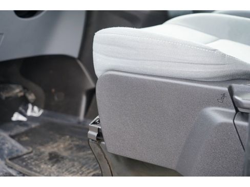 Used 2015 Ford Transit 150 XLT image 15