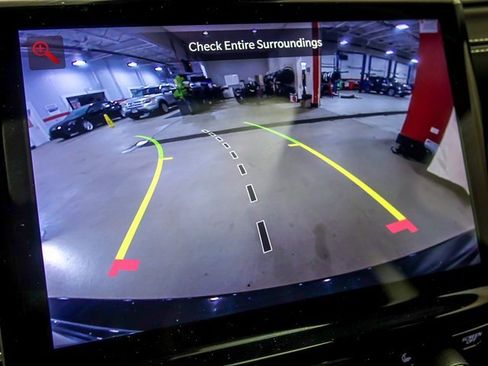 Used 2022 Jeep Grand Cherokee Limited image 20