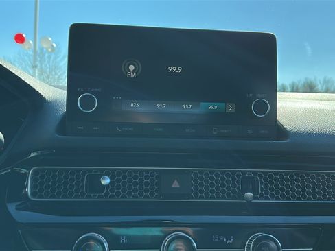 Used 2023 Honda Civic Sport image 18