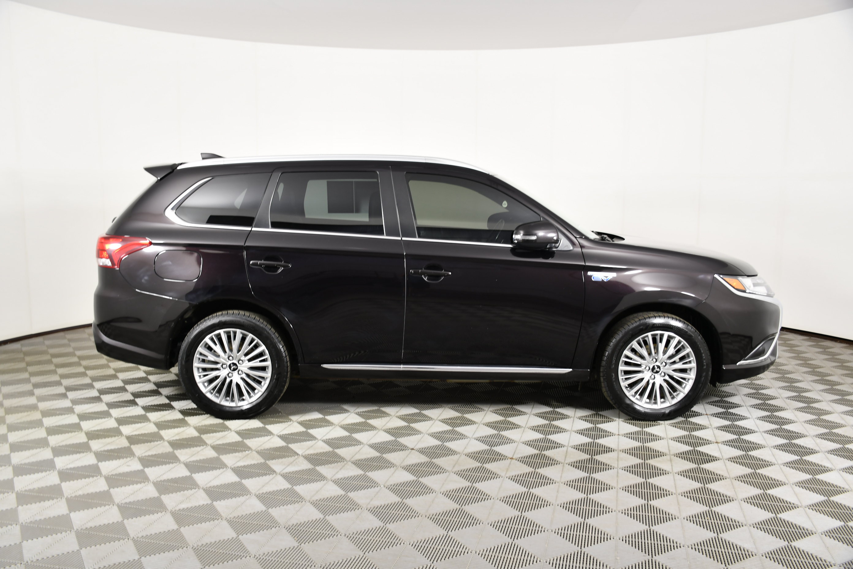 Used 2020 Mitsubishi Outlander SEL AWD/4WD image 5