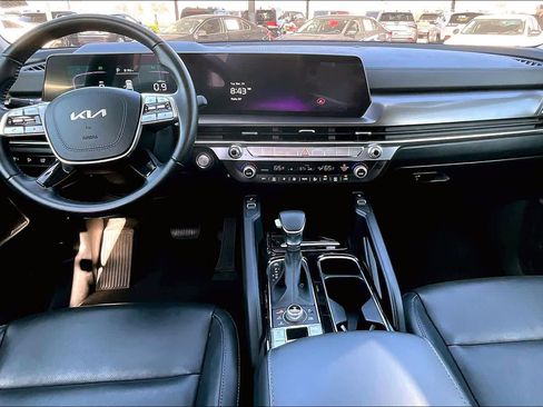 Used 2025 Kia Telluride S image 14