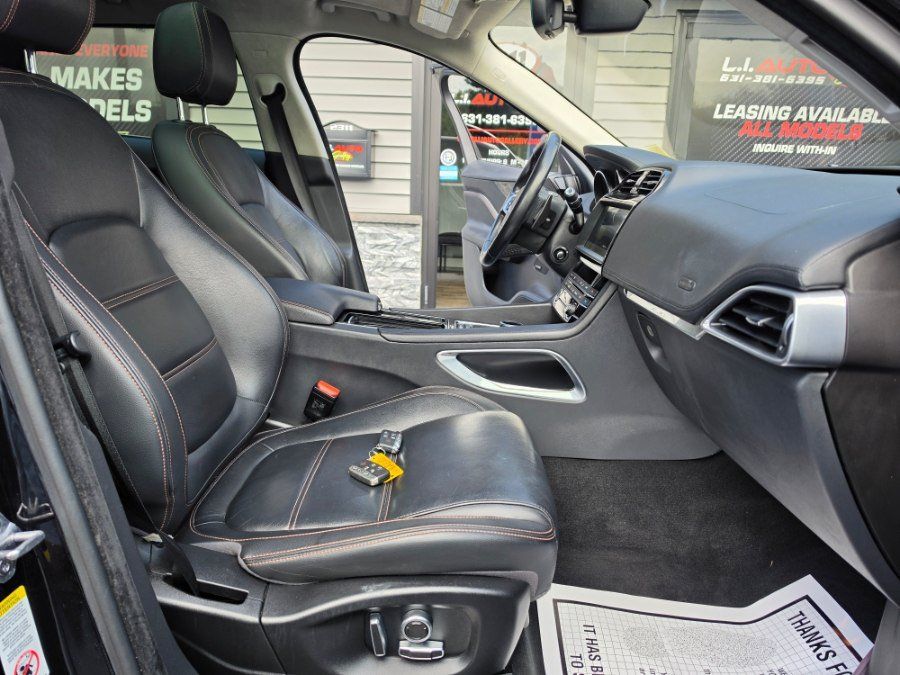 Used 2020 Jaguar F-PACE Prestige AWD/4WD image 43