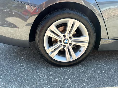 Used 2017 BMW 330i xDrive Sedan AWD/4WD image 19