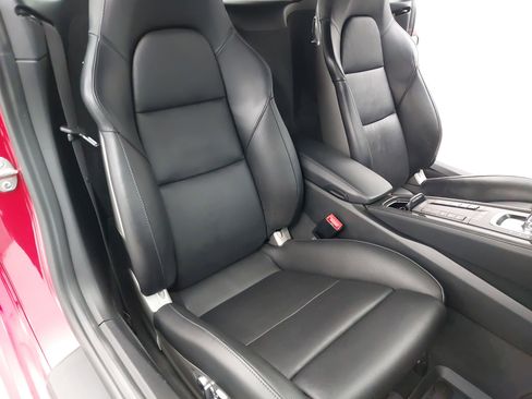 Used 2018 Porsche 718 Cayman GTS image 11