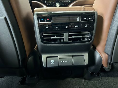 Used 2026 Acura MDX SH-AWD w/ Advance Package image 31