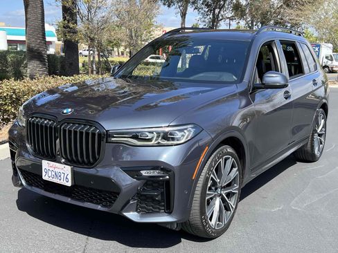 Used 2022 BMW X7 xDrive40i w/ M Sport Package AWD/4WD image 21
