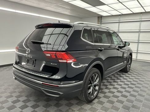 Used 2022 Volkswagen Tiguan SE image 24