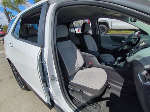 Certified 2024 Chevrolet Equinox LS w/ LS Convenience Package image 26