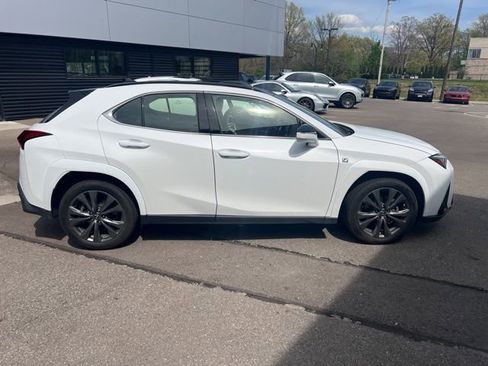 Used 2023 Lexus UX 250h F Sport AWD/4WD image 2
