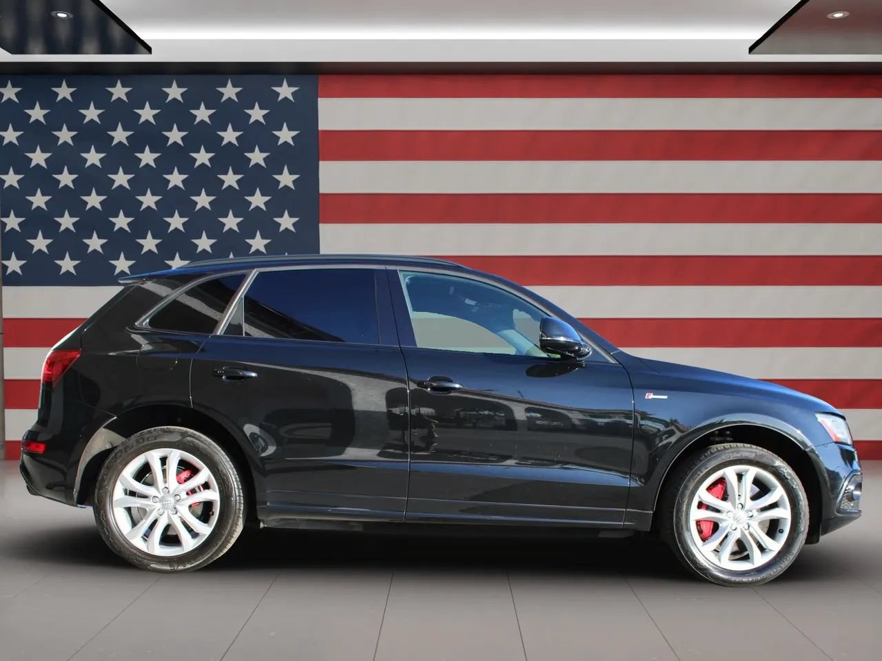 Used 2016 Audi SQ5 Premium Plus w/ Technology Package AWD/4WD image 8