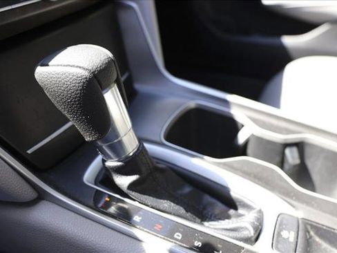 Used 2018 Honda Accord EX image 20