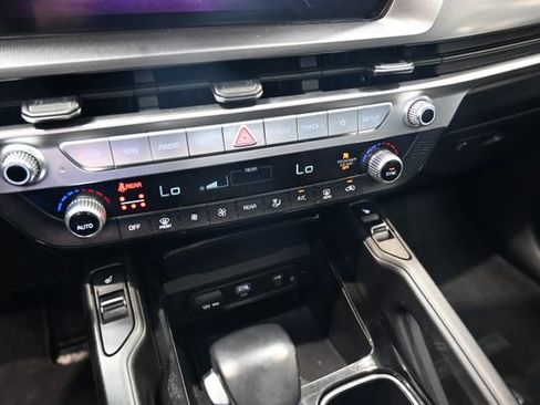 Used 2023 Kia Telluride S w/ S Sunroof Package AWD/4WD image 18