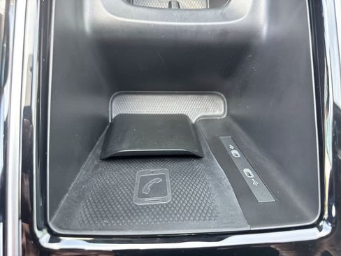 Used 2023 Volkswagen ID.4 Pro RWD image 37