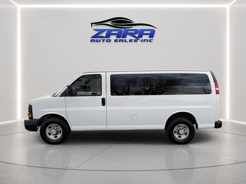 Used 2012 Chevrolet Express 2500 LS image 3