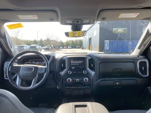 Used 2021 GMC Sierra 3500 Denali w/ Denali Ultimate Package image 22