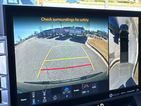 Used 2023 Toyota Tundra Platinum image 27