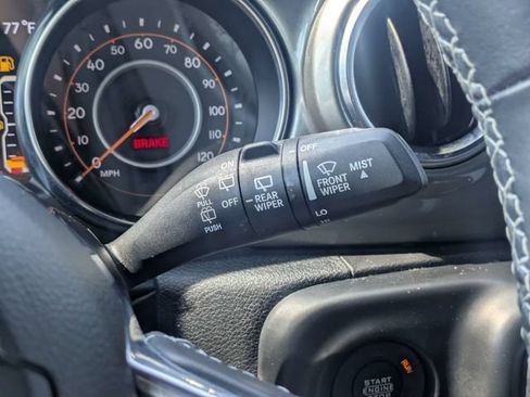 Used 2022 Jeep Wrangler Unlimited Sahara w/ LED Lighting Group AWD/4WD image 29
