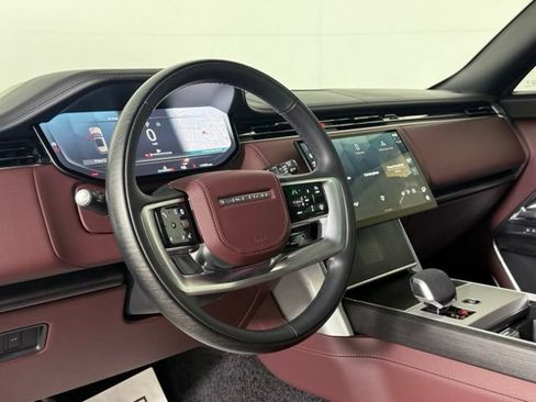 Used 2025 Land Rover Range Rover Autobiography AWD/4WD image 38