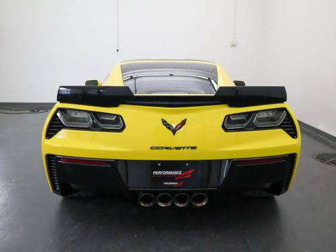 Used 2016 Chevrolet Corvette Z06 w/ 3LZ Preferred Equipment Group RWD image 4