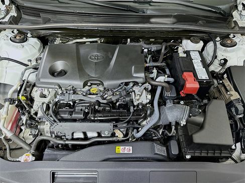 Used 2023 Toyota Camry LE image 7