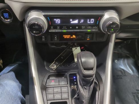 Used 2019 Toyota RAV4 XLE w/ Convenience Package AWD/4WD image 22