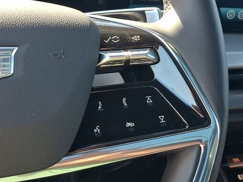Certified 2026 Cadillac Vistiq Sport AWD/4WD image 22