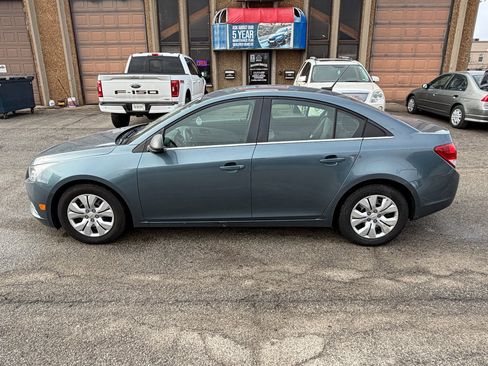 Used 2012 Chevrolet Cruze LS w/ Connectivity Package image 4