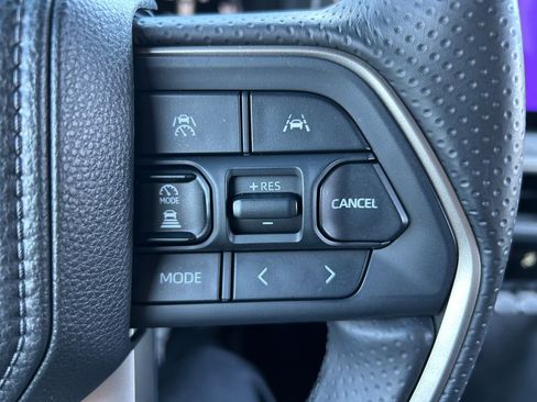 Certified 2025 Toyota 4Runner Trailhunter image 21