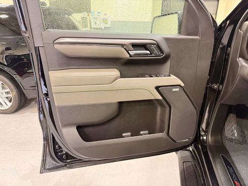 Used 2025 Chevrolet Silverado 1500 ZR2 w/ Technology Package image 10