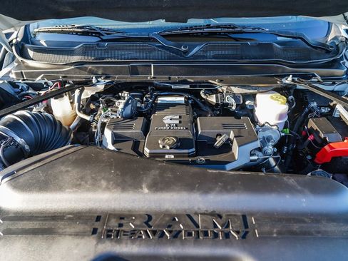 Used 2022 RAM 2500 Limited image 36