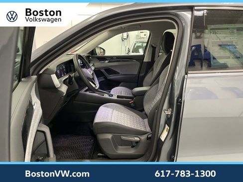 New 2025 Volkswagen Tiguan S image 9