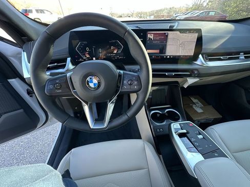 Used 2025 BMW X1 xDrive28i w/ Convenience Package image 28