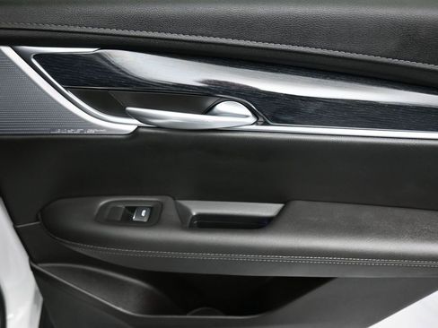 Used 2024 Cadillac XT5 Premium Luxury image 35