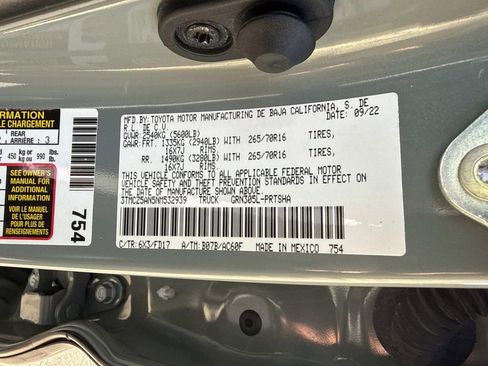 Certified 2022 Toyota Tacoma TRD Off-Road image 13