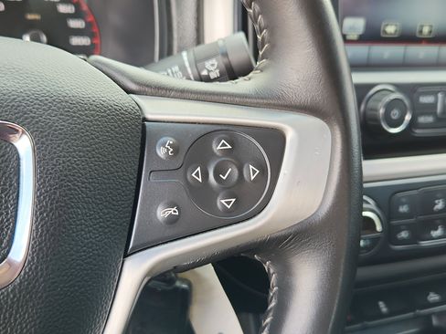 Used 2015 GMC Canyon SLE RWD image 17