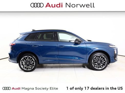 New 2026 Audi Q3 quattro 2.0T AWD/4WD image 17
