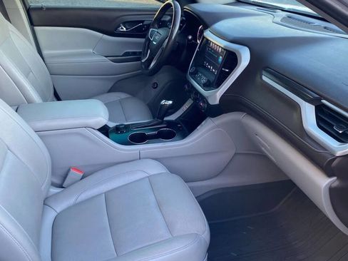 Used 2018 GMC Acadia SLT w/ LPO, Floor Liner Package AWD/4WD image 34