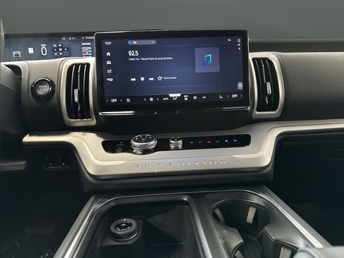 New 2026 Ford Expedition Max Active AWD/4WD image 9