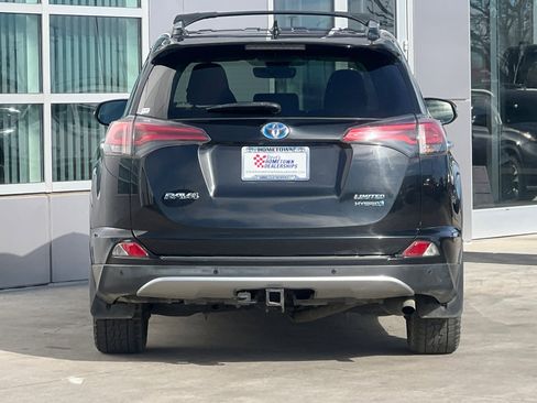 Used 2017 Toyota RAV4 Limited image 5