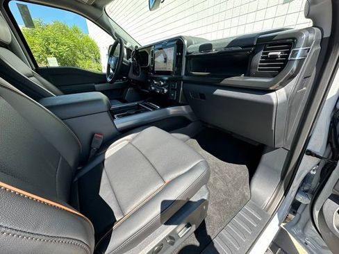 New 2026 Ford F250 Lariat w/ Black Appearance Package AWD/4WD image 25