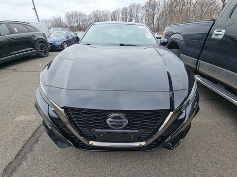 Used 2020 Nissan Altima 2.5 SR FWD image 2