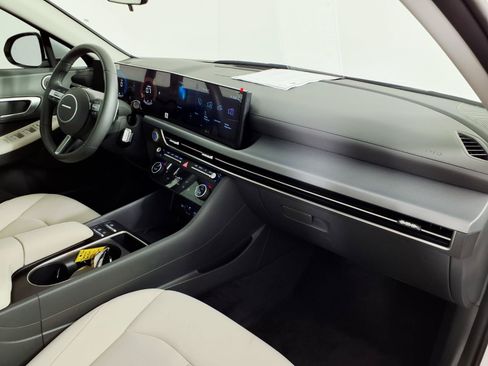 Certified 2026 Hyundai Sonata SEL FWD image 9