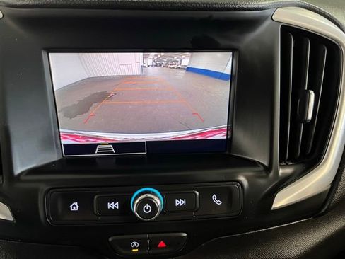 Used 2024 GMC Terrain SLE image 28