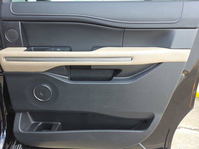 Used 2024 Ford Expedition Max Limited RWD image 25