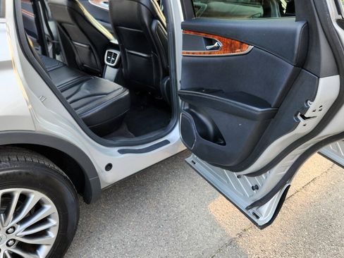 Used 2016 Lincoln MKX Select w/ Select Plus Package AWD/4WD image 37