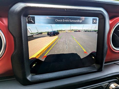 Used 2021 Jeep Gladiator Rubicon image 20